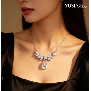 YUSIA 釉见 羽翼叶簇水滴锆石轻奢吊坠项链