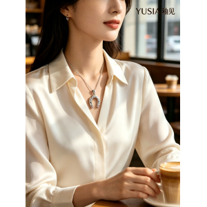 YUSIA 釉见 顺遂好运棱角马蹄吊坠项链