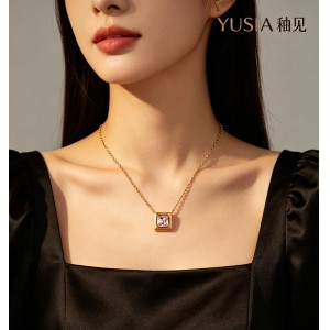 YUSIA 釉见 金框方糖锆石轻奢项链