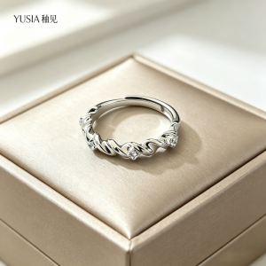 YUSIA 釉见 立体扭绳绞丝碎锆石波光银戒指