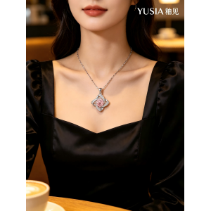 YUSIA 釉见 星芒旋舞锆石吊坠项链