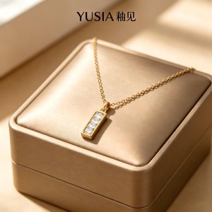YUSIA 釉见 亮面金砖简约几何吊坠项链