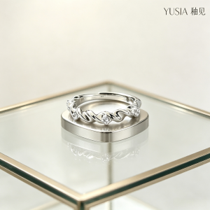 YUSIA 釉见 立体扭绳绞丝碎锆石波光银戒指
