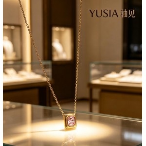 YUSIA 釉见 金框方糖锆石轻奢项链