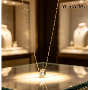 YUSIA 釉见 金框方糖锆石轻奢项链