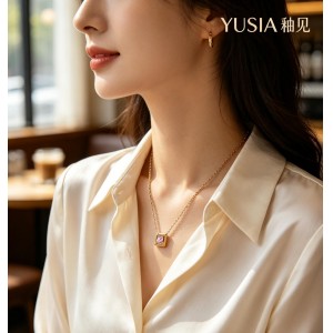 YUSIA 釉见 金框方糖锆石轻奢项链