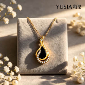 YUSIA 釉见 曲韵天鹅水滴珐琅轻奢吊坠项链