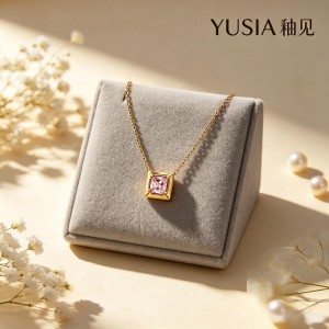 YUSIA 釉见 金框方糖锆石轻奢项链